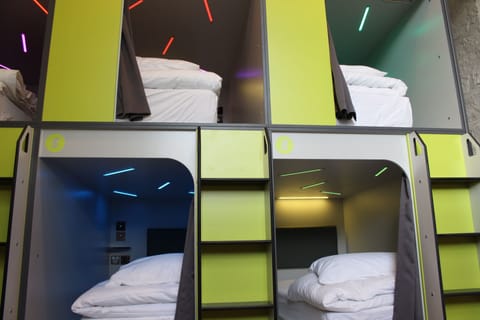 POD BED in 8 Bed Dorm  | Free WiFi, bed sheets