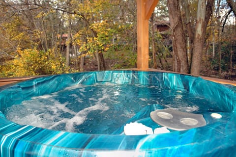 Cabin, 2 Bedrooms | Outdoor spa tub