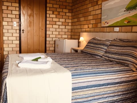 Deluxe Twin Room, 1 Double Bed, Non Smoking | Minibar, blackout drapes, free WiFi, bed sheets