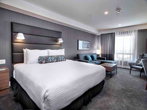 Room, 1 King Bed with Sofa bed | Premium bedding, in-room safe, desk, laptop workspace