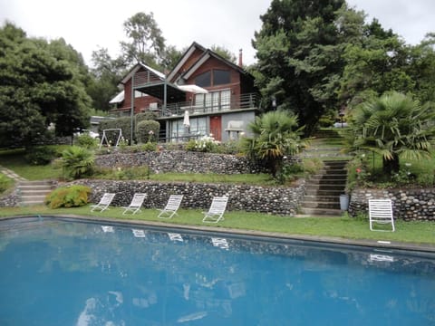 Indoor pool, 2 outdoor pools