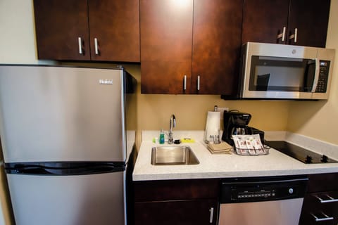 Studio, 1 King Bed with Sofa bed | Private kitchen | Fridge, microwave, stovetop, dishwasher