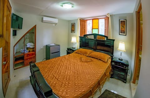 Romantic Double Room | Minibar, in-room safe, individually decorated, individually furnished