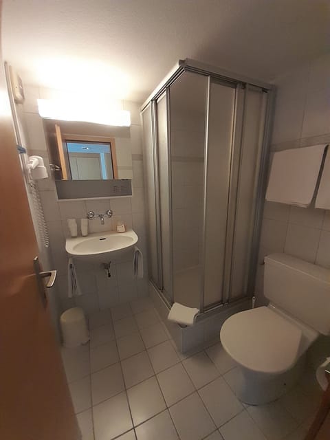 Panoramic Double Room, Balcony, Mountain View (Eiger) | Bathroom | Free toiletries, hair dryer, towels