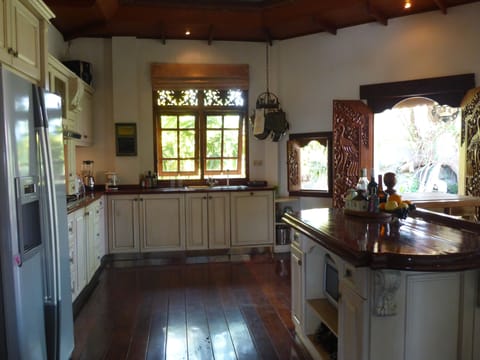 Fridge, coffee/tea maker, electric kettle, toaster