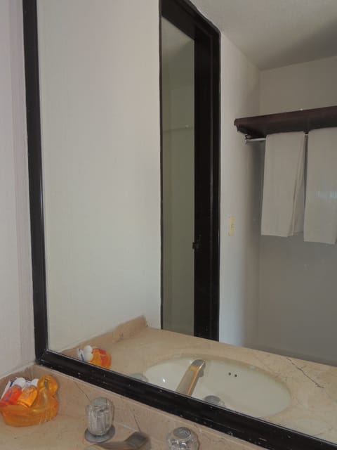 Traditional Room, 1 King Bed, Non Smoking | Egyptian cotton sheets, premium bedding, individually decorated