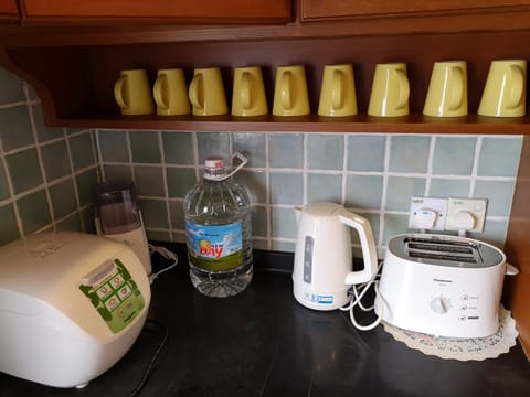 Fridge, microwave, coffee/tea maker, electric kettle