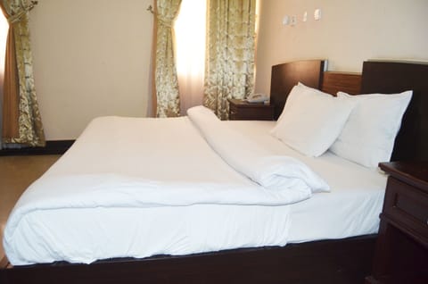 Standard Single Room | Desk, soundproofing, iron/ironing board, free WiFi