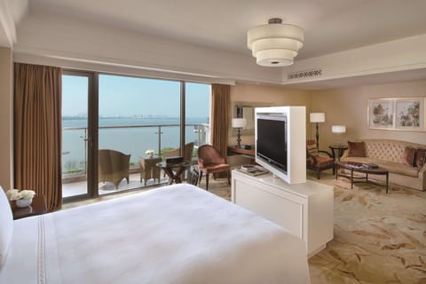 Deluxe Suite, Multiple Beds | Premium bedding, Select Comfort beds, minibar, in-room safe