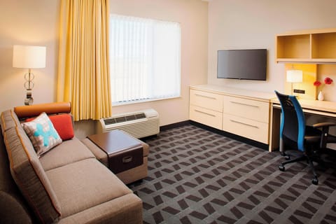 Suite, 1 Bedroom | Blackout drapes, iron/ironing board, free WiFi, bed sheets