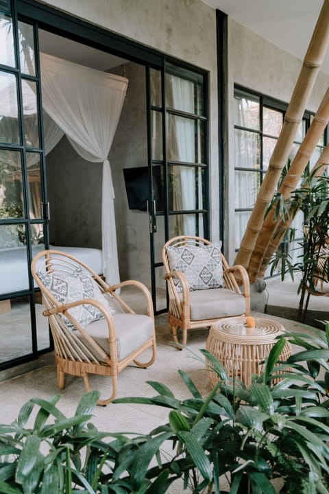 Deluxe Bamboo Room | Terrace/patio