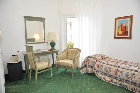 Minibar, in-room safe, desk, free cribs/infant beds