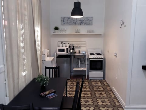 Apartment, 2 Bedrooms | Private kitchen | Fridge, microwave, oven, stovetop