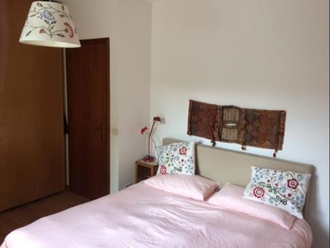 Triple Room, Shared Bathroom | In-room safe, iron/ironing board, free WiFi, bed sheets