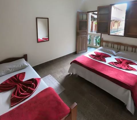 Triple Room | Minibar, free WiFi, bed sheets