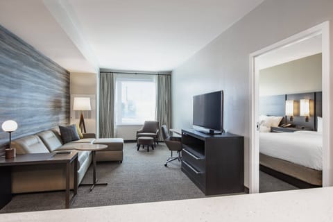 Suite, 1 Bedroom | Individually decorated, individually furnished, desk, blackout drapes