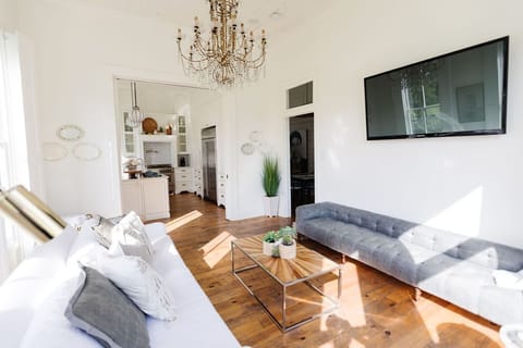 The three TV's all have Direct TV.