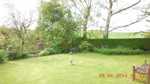 Tom's Cottage front garden