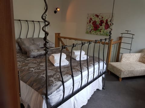 Master Bedroom
Four Posted Bed