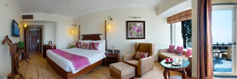 Premium Room, Terrace | Pillowtop beds, minibar, in-room safe, desk