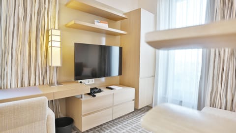 Premium Double Room Single Use, 1 Double Bed (2 mattresses) | Room amenity