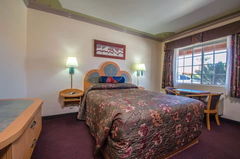 Standard Room, 1 Bedroom | 1 bedroom, free WiFi, bed sheets, wheelchair access