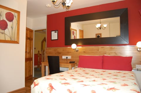 Double Room | Premium bedding, memory foam beds, in-room safe, desk