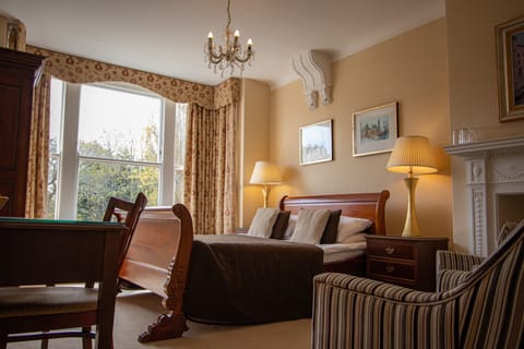 Executive Double Room, Ensuite | Desk, free WiFi, bed sheets