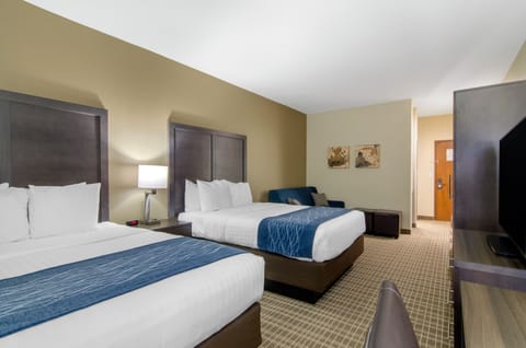 Suite, Multiple Beds, Non Smoking | Pillowtop beds, in-room safe, desk, laptop workspace