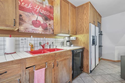 Double ovens and plenty of counter space for cooking
