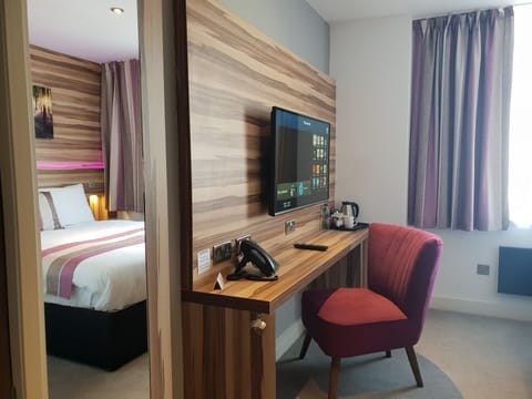 Superior Double Room, Ensuite (Ground Floor)