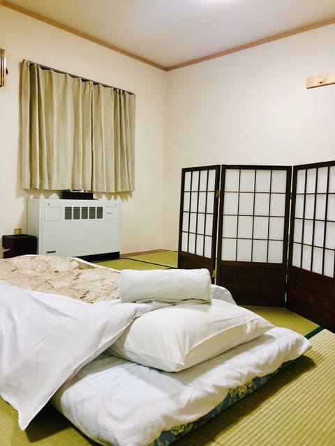 Shared Dormitory, Women only | Down comforters, in-room safe, blackout drapes, free WiFi