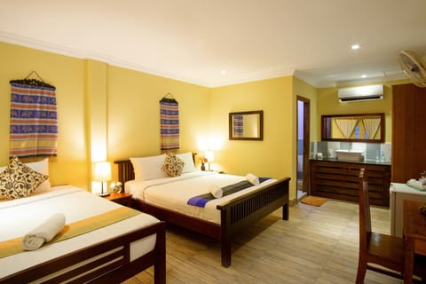Deluxe Double or Twin Room, Terrace | Premium bedding, down comforters, minibar, in-room safe