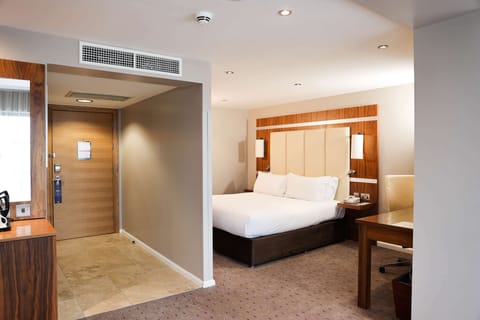 Suite, 1 King Bed | In-room safe, iron/ironing board, free WiFi, bed sheets