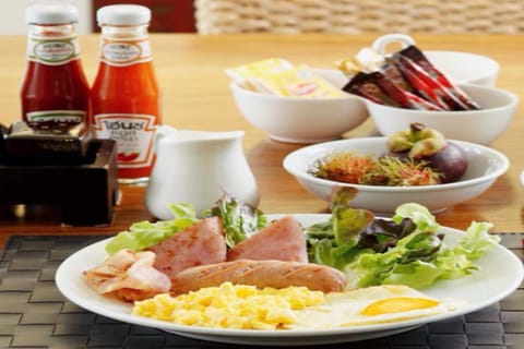 Daily local cuisine breakfast (THB 300 per person)