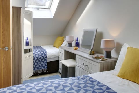 Twin Bedroom with Skylight