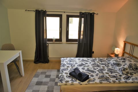 Double Room (Wilhelm) | Desk, free WiFi, bed sheets