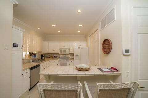 Condo, Multiple Beds (Los Suenos Resort Colina 15C) | Private kitchen | Full-size fridge, microwave, oven, stovetop