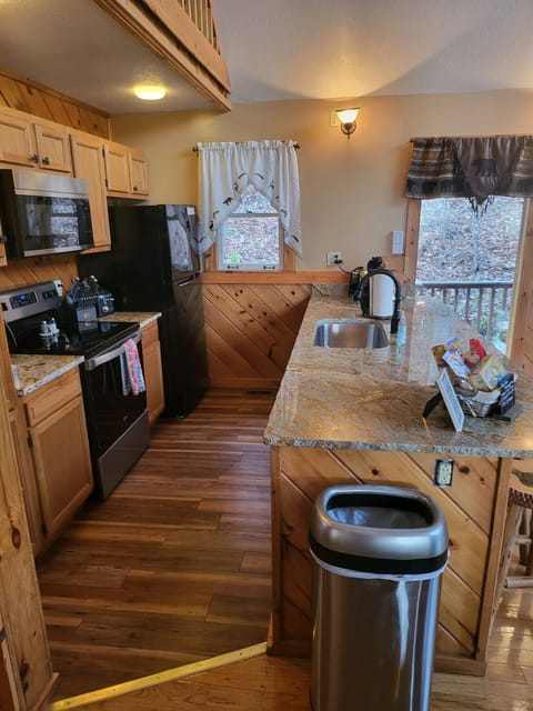 Brand new granite counter tops, new appliances, and 5 new bar stools as of 2/23!