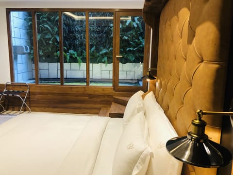 Garden Suite with Plunge Pool | Garden view