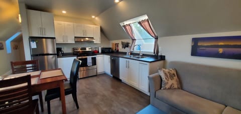 Fully equipped kitchen includes dishwasher and full size oven