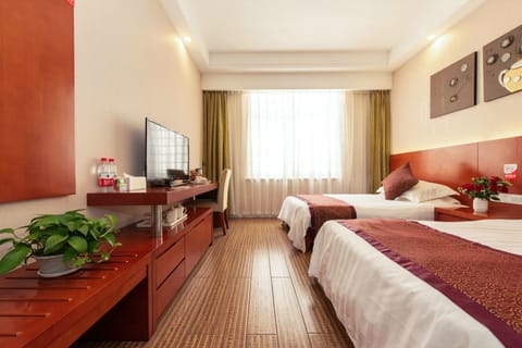 Business Twin Room | 1 bedroom, premium bedding, down comforters, pillowtop beds