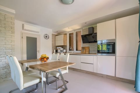 Apartment 2