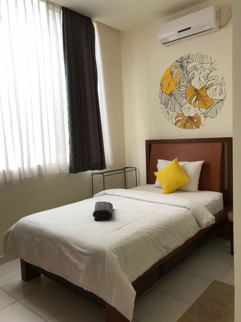 Basic Room | Desk, rollaway beds, free WiFi