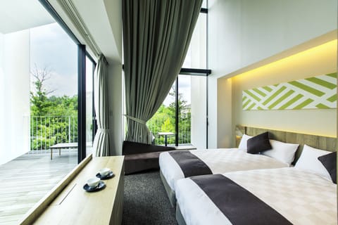 Standard Twin Room, Terrace | In-room safe, desk, free WiFi, bed sheets