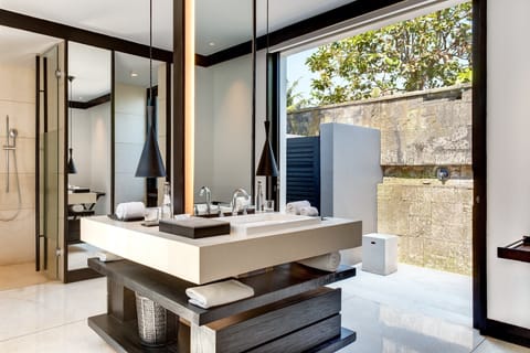 Mountain Pool Villa | Bathroom | Separate tub and shower, deep soaking tub, designer toiletries
