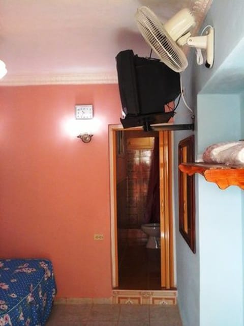 House, 2 Double Beds, Non Smoking | 1 bedroom, Egyptian cotton sheets, premium bedding, down comforters