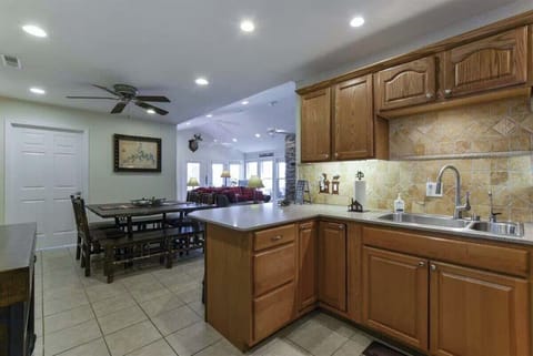 Plenty of room to prepare a home cooked meal