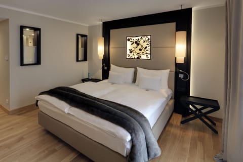 Double Room | In-room safe, desk, blackout drapes, soundproofing