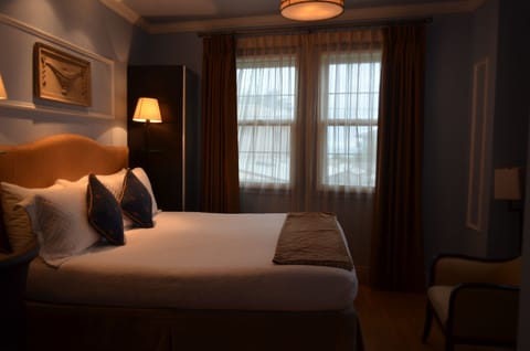 ROOM 201 - King Room (Second Floor) | Premium bedding, memory foam beds, individually decorated